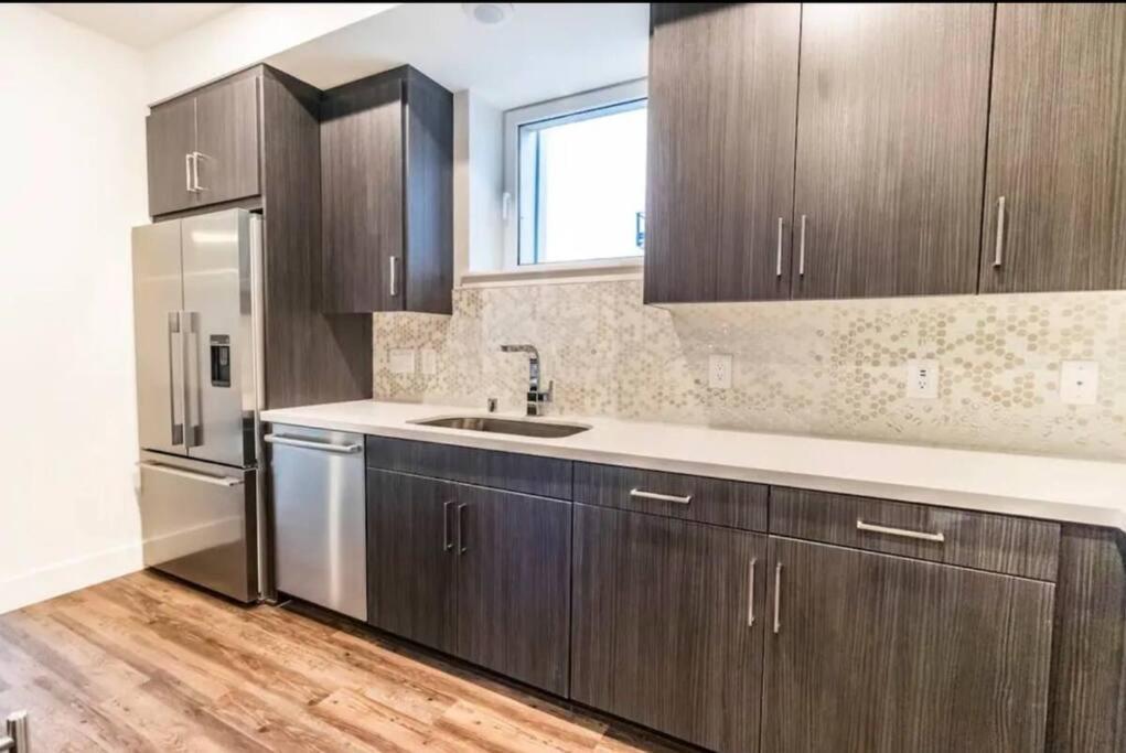 דירות לוס אנג'לס Comfortable & Spacious 2Bdr - 2Bth For 4 Guests In Hollywood מראה חיצוני תמונה